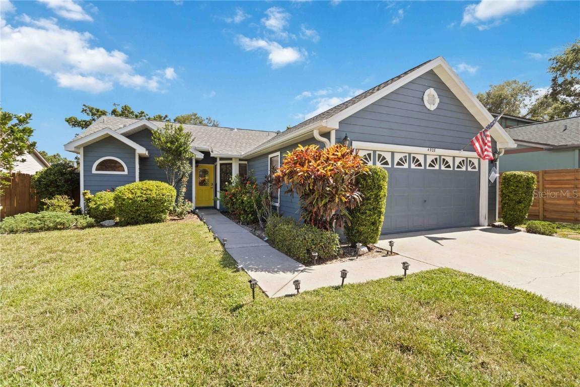 4928 81st Avenue Ter., Sarasota, FL 34243