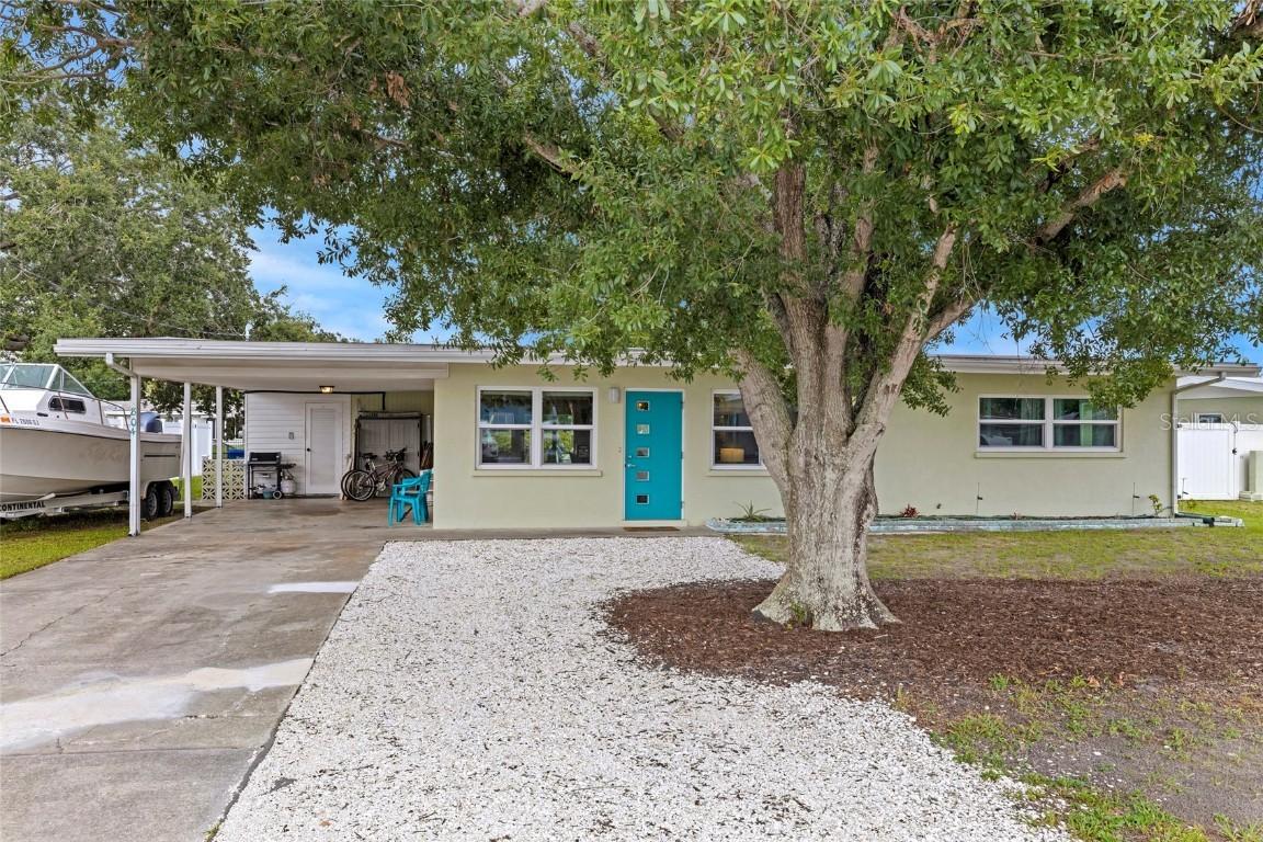 804 Poinsettia Ave., Ellenton, FL 34222