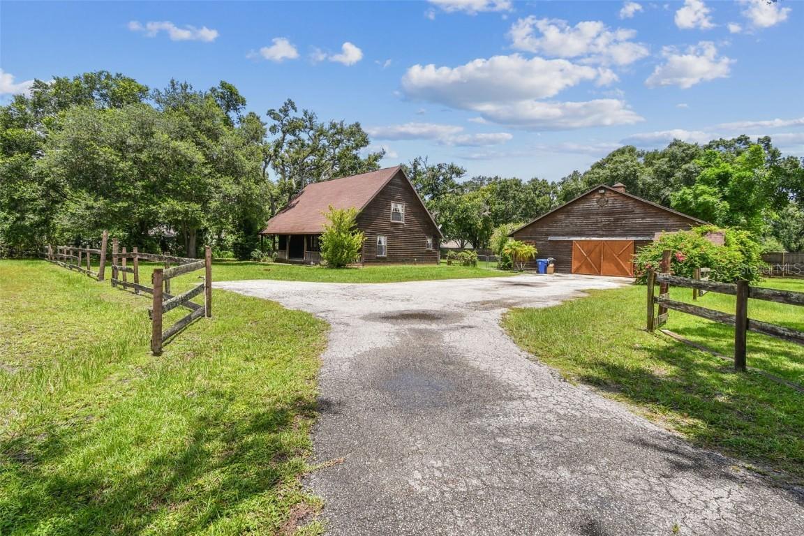 1611 Wagonwheel Rd., Wimauma, FL 33598
