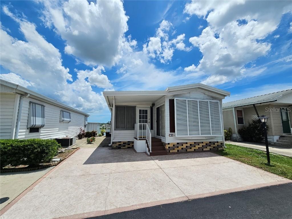 2215 73rd St. #36, Palmetto, FL 34221