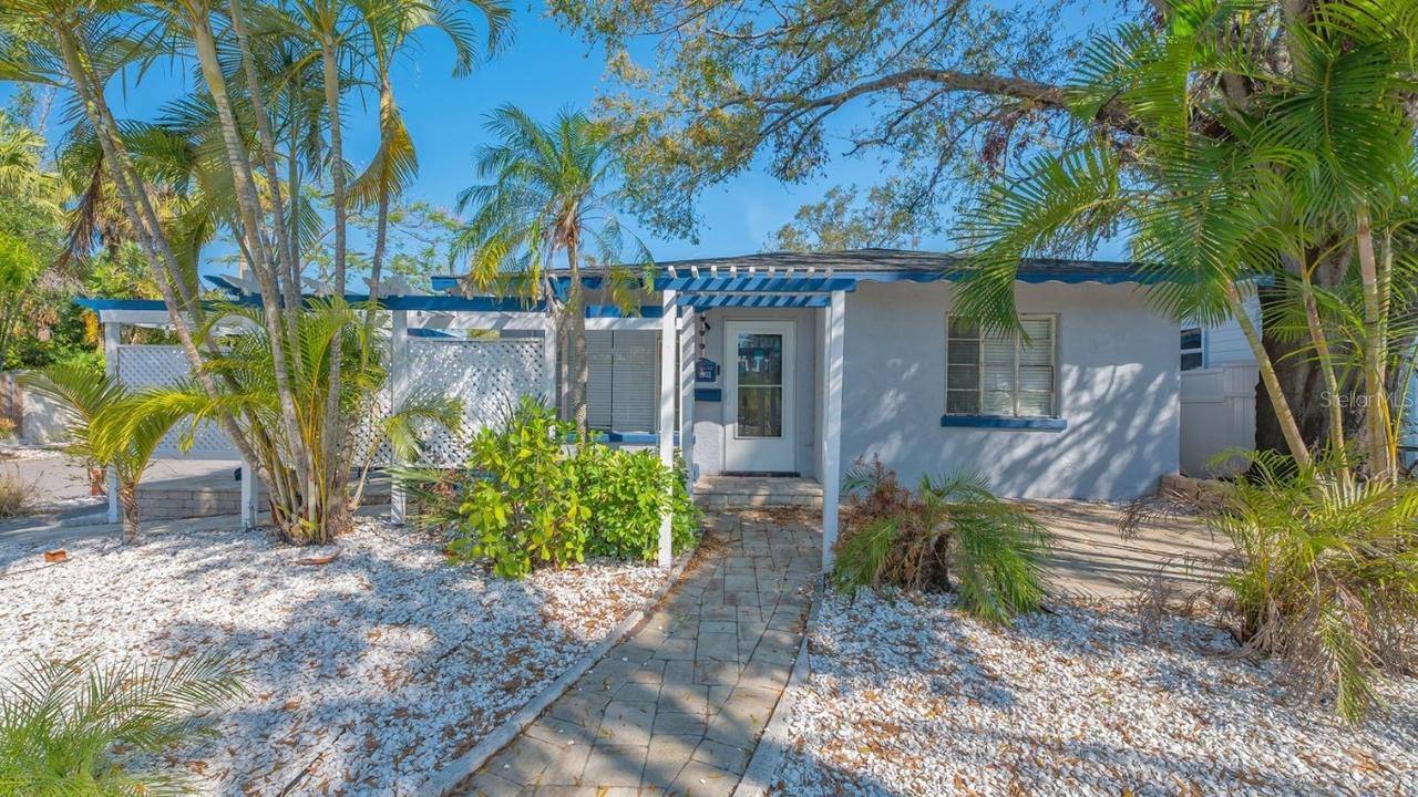 1903 Oak St., Sarasota, FL 34236