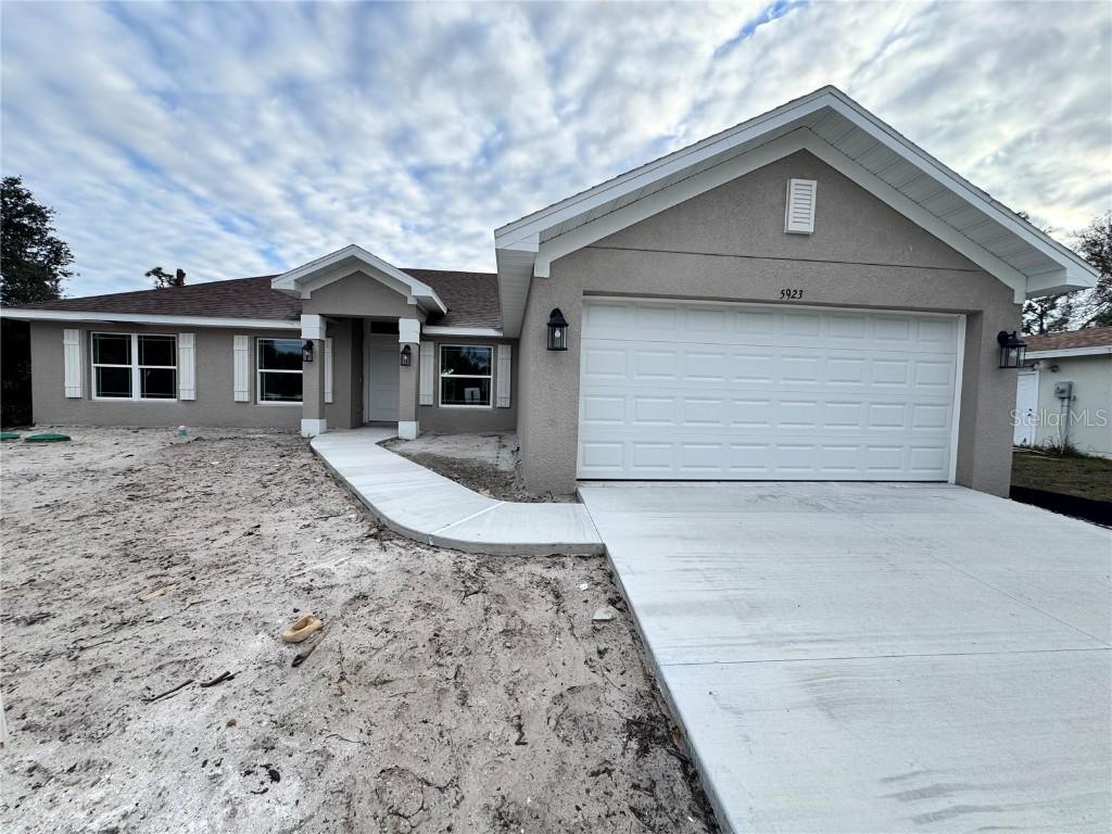 5923 Giffen Ave., North Port, FL 34291