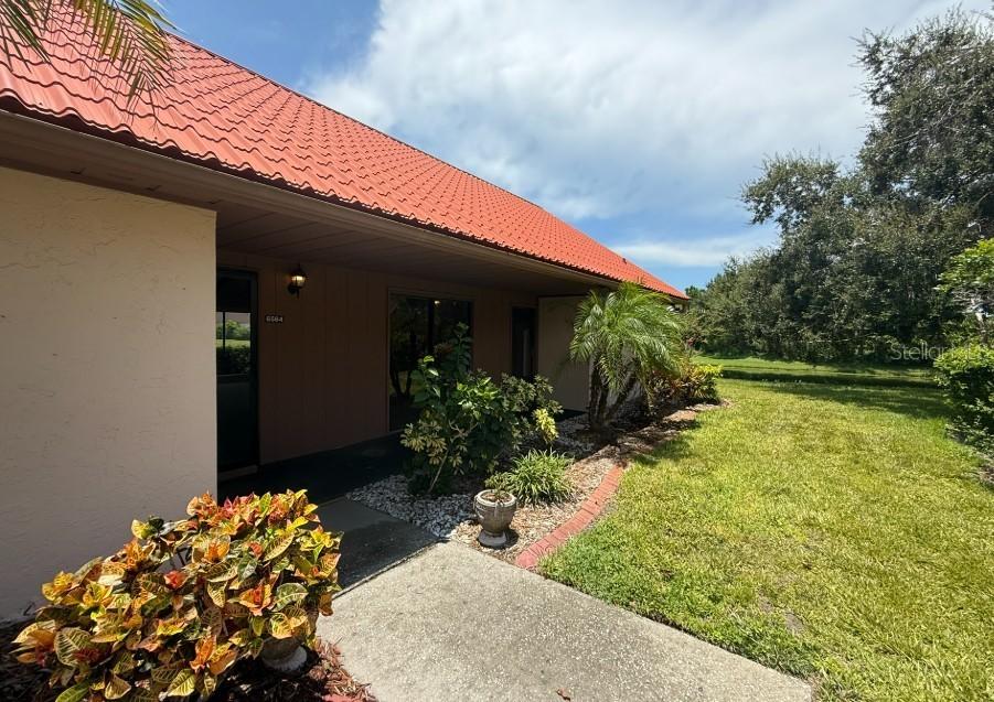 6564 Draw Ln. #102, Sarasota, FL 34238