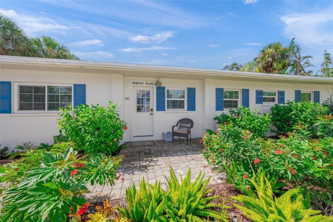 307 57th St., Holmes Beach, FL 34217