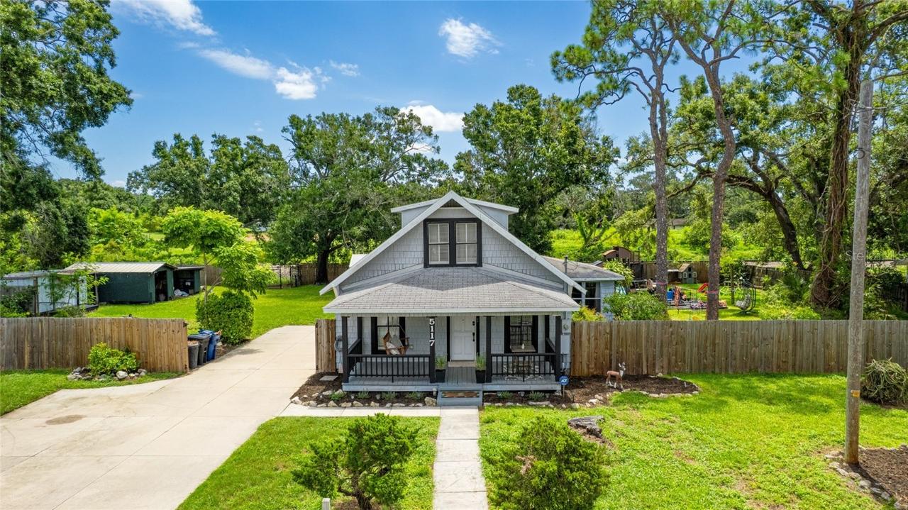 5117 17th Street Ct., Bradenton, FL 34203