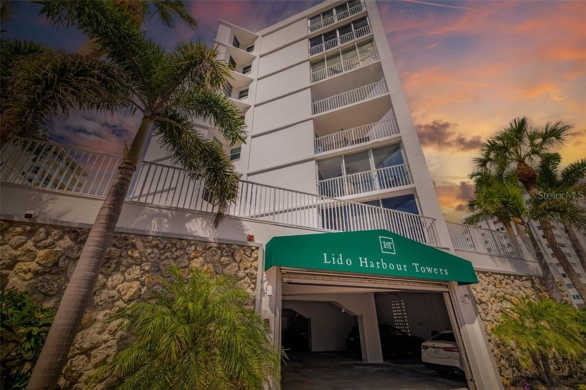 1770 Benjamin Franklin Dr. #203, Sarasota, FL 34236