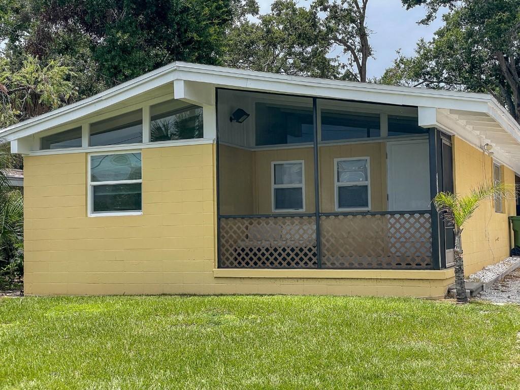 2223 Bay St., Sarasota, FL 34237