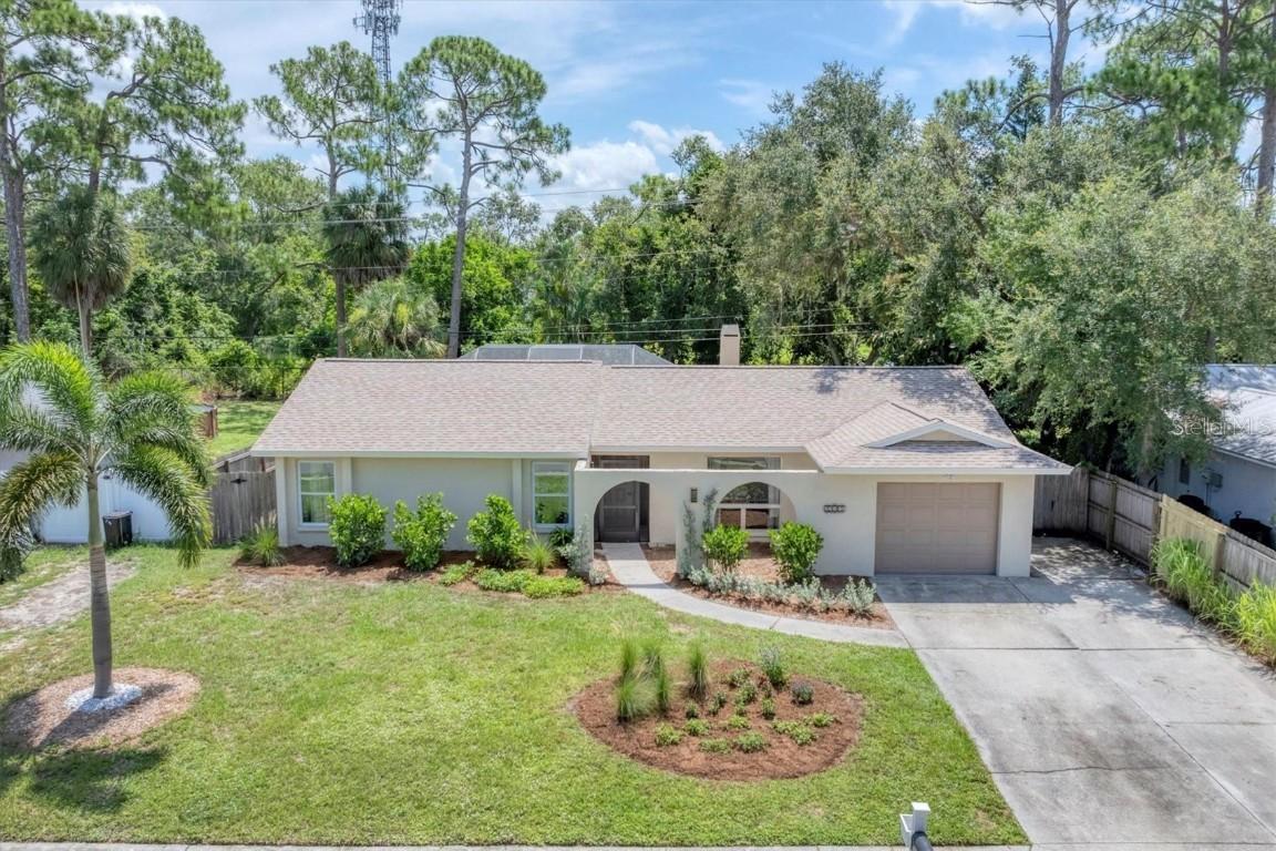 3503 Kingswood Dr., Sarasota, FL 34232
