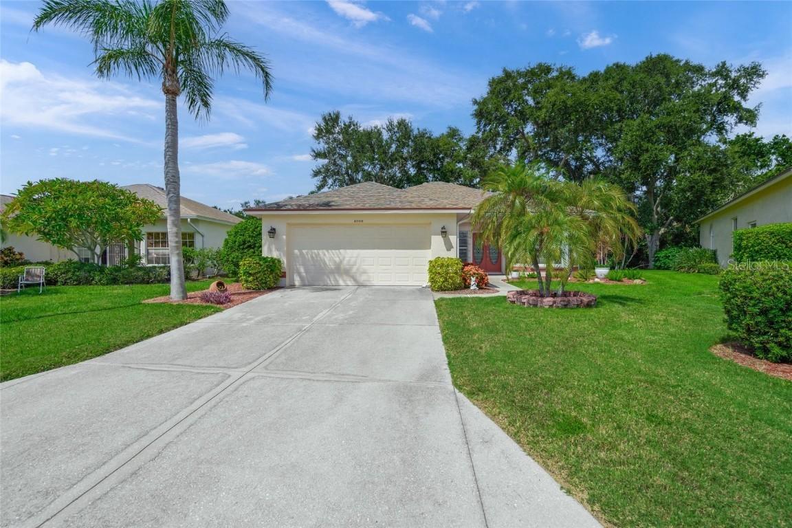 4098 Westbourne Cir., Sarasota, FL 34238