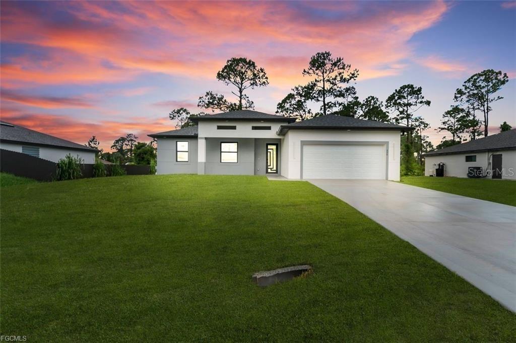 224 Lomax Ave., Lehigh Acres, FL 33974
