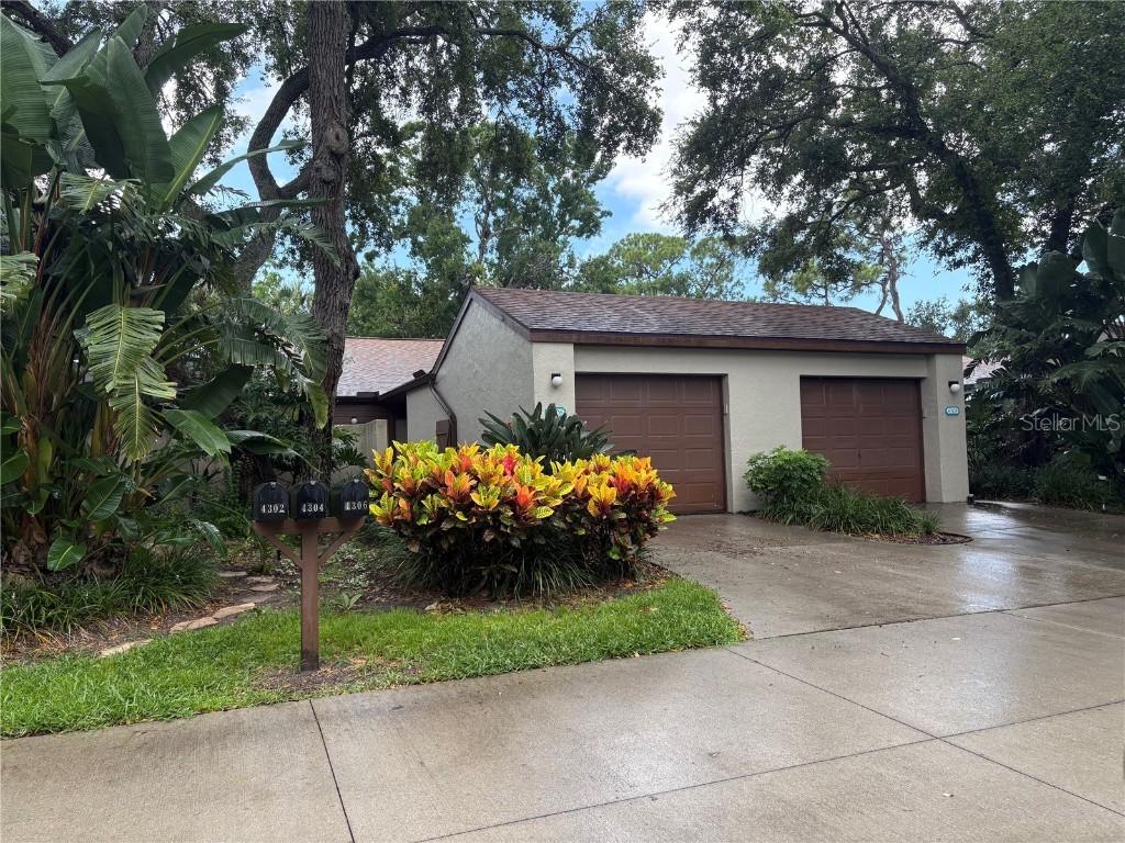 4306 Park Lake Ter., Bradenton, FL 34209