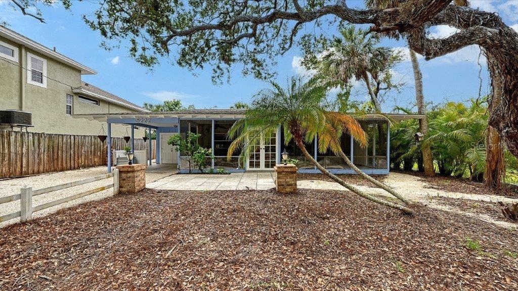 5222 Winding Way, Sarasota, FL 34242