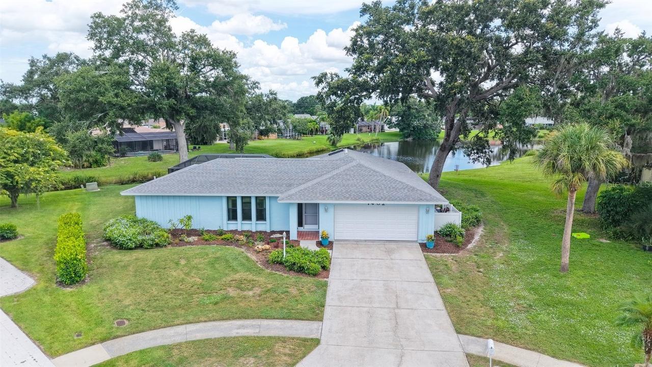 1402 Palmwood Dr., Sarasota, FL 34232