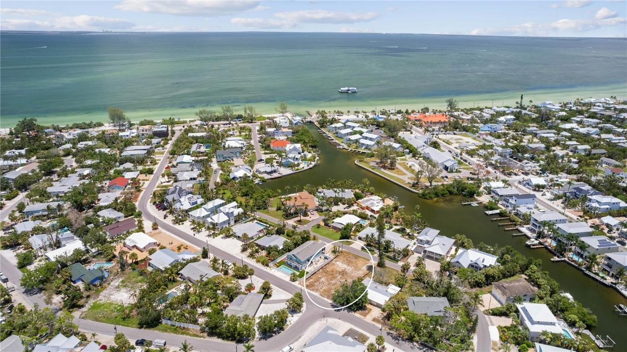 132 Crescent Dr., Anna Maria, FL 34216