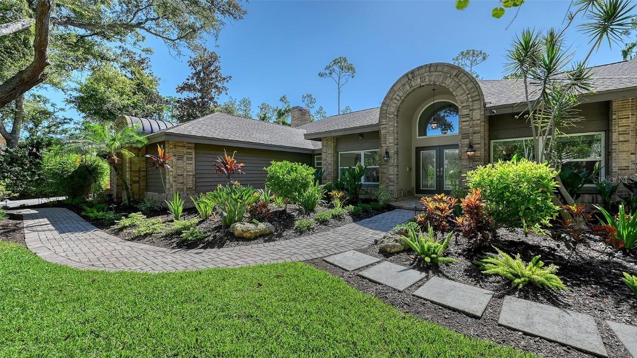 7729 Red Cedar Ln., Sarasota, FL 34241
