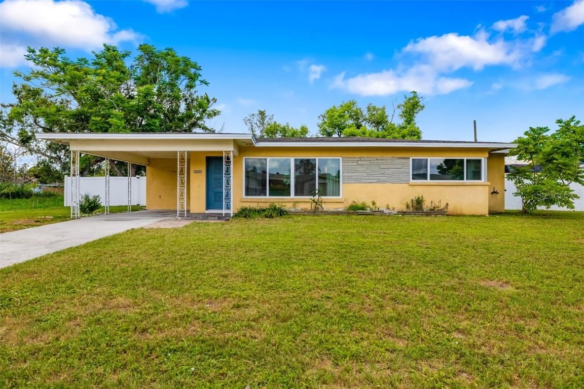 2626 Sunnyside St., Sarasota, FL 34239