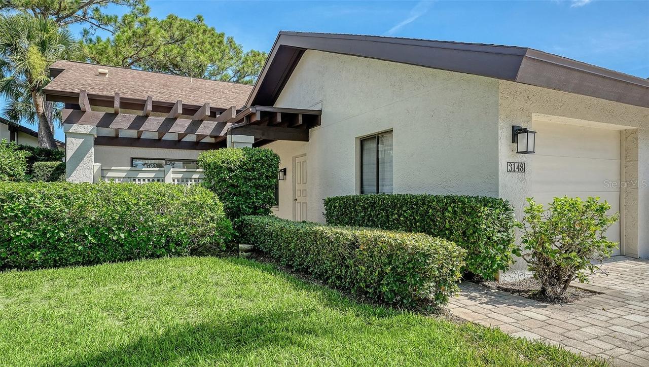 3148 Windrush Bourne #20, Sarasota, FL 34235
