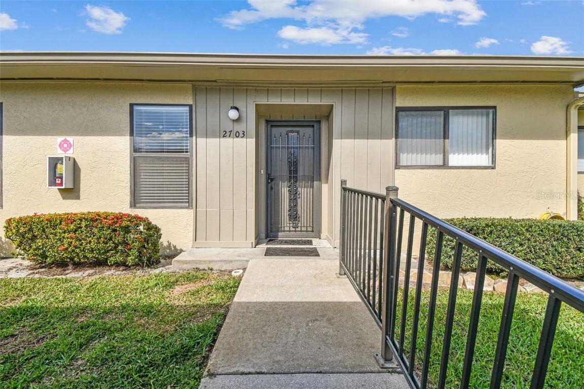 2703 60th Avenue Plz., Bradenton, FL 34207