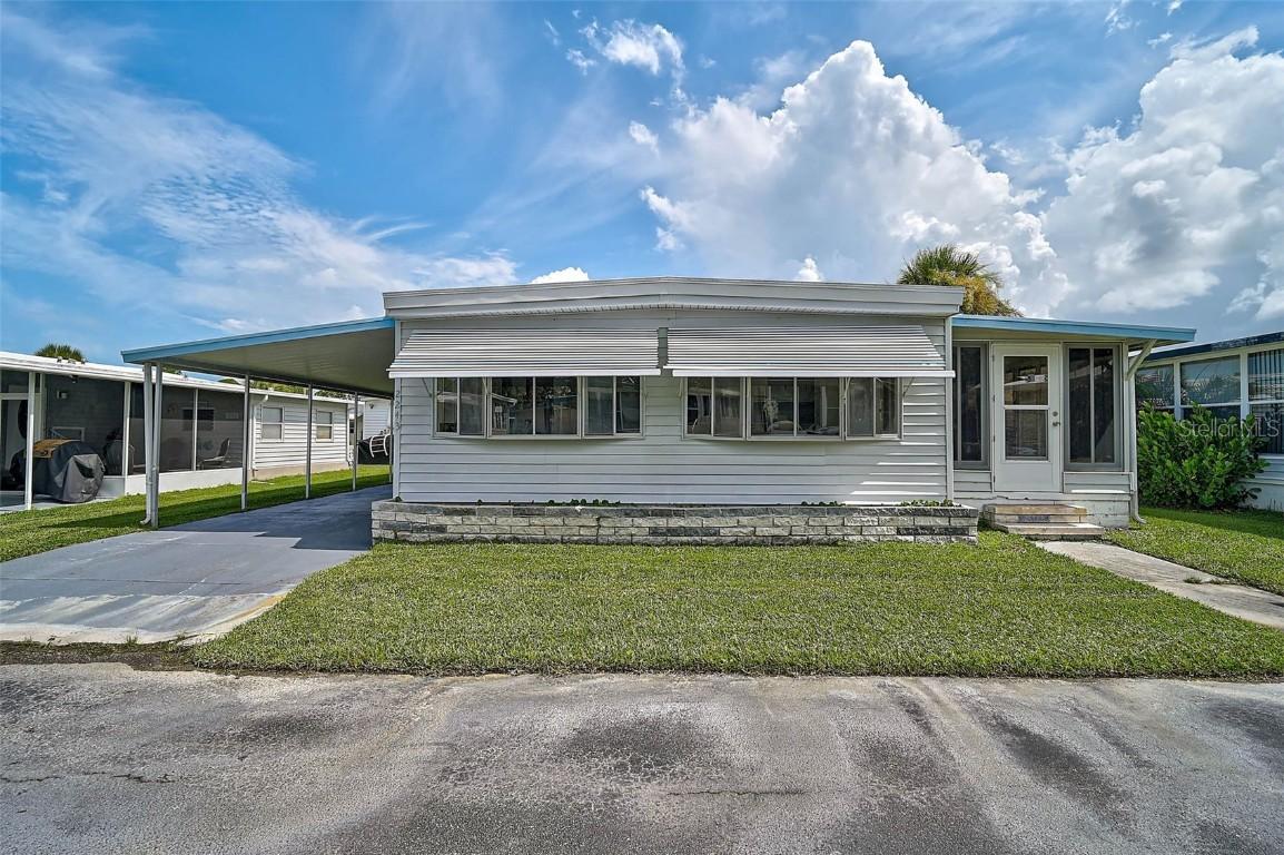 2243 Palazza Dr., Sarasota, FL 34238