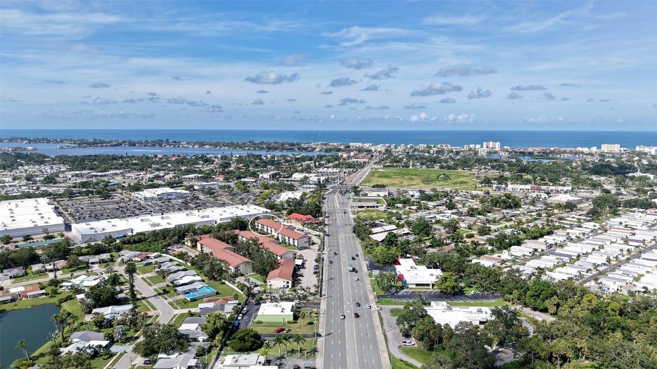 2220 Stickney Point Rd #519, Sarasota, FL 34231