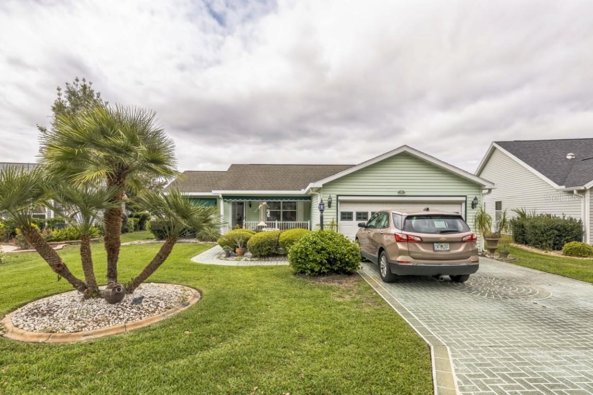 510 Torres Pl., Lady Lake, FL 32159