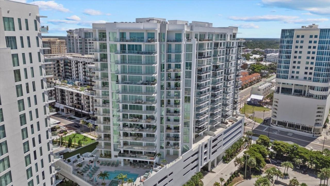 301 Quay Commons #1110, Sarasota, FL 34236