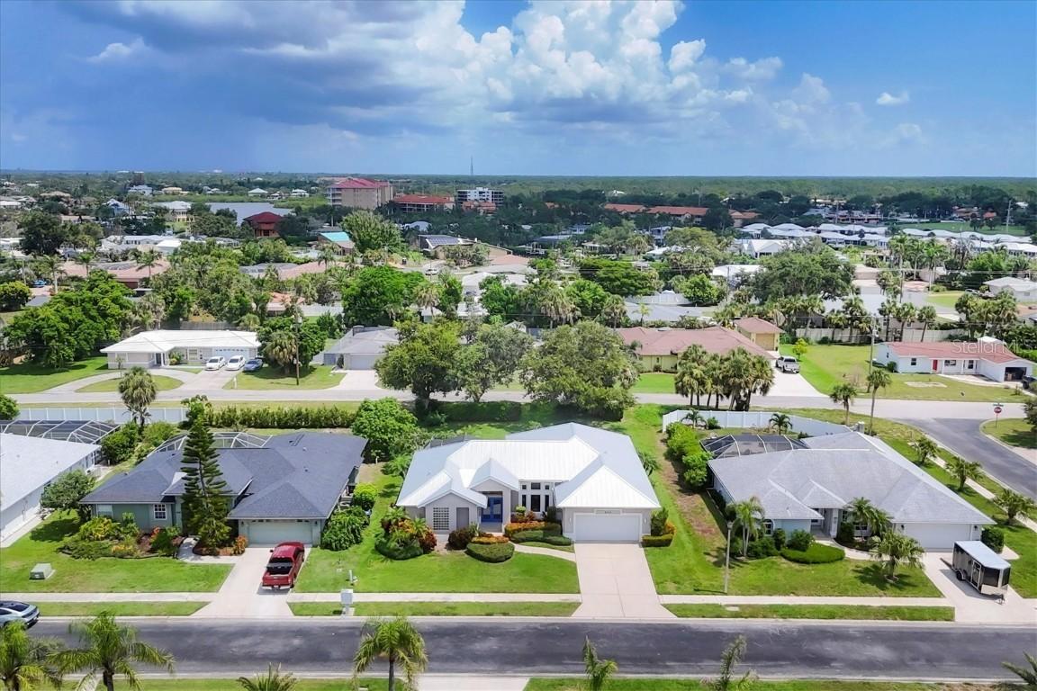 404 Bayside Ln., Nokomis, FL 34275
