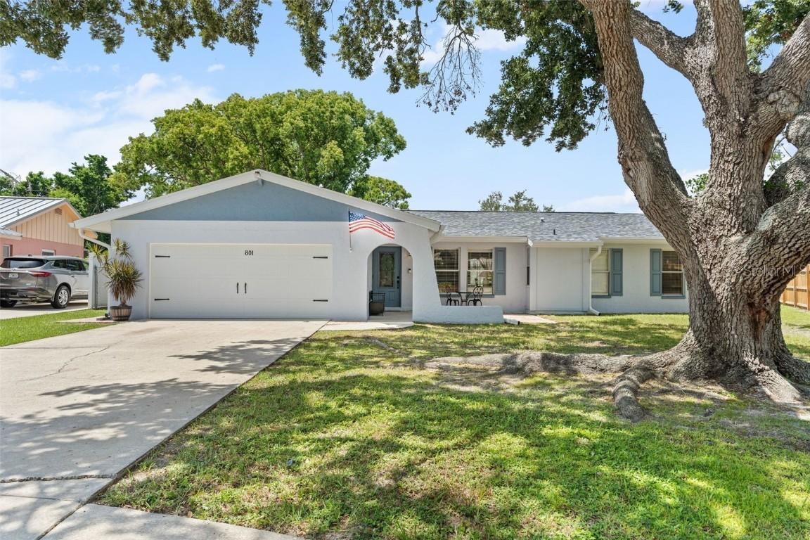 801 Ponderosa Pine Ln., Sarasota, FL 34243
