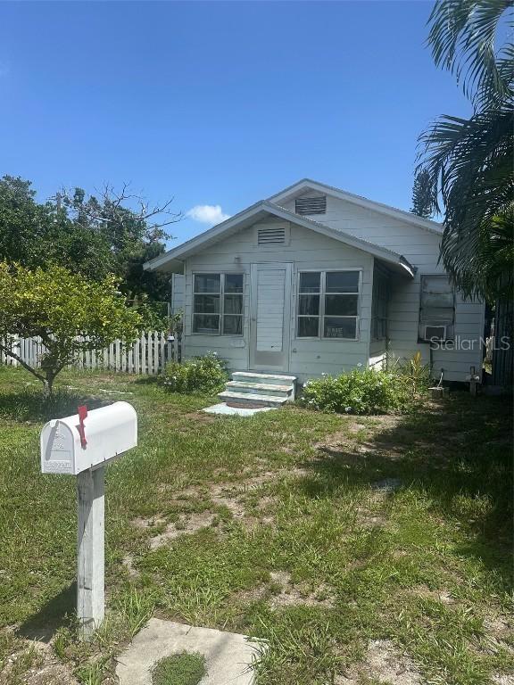 618 25th Ave., Bradenton, FL 34205