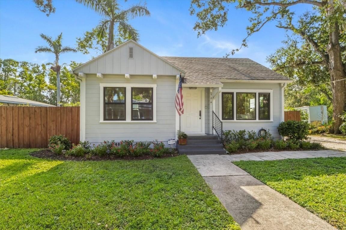124 28th Street Ct., Bradenton, FL 34205