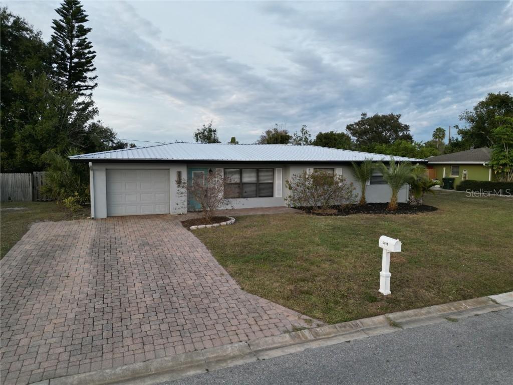 3013 Jennings Dr., Sarasota, FL 34239