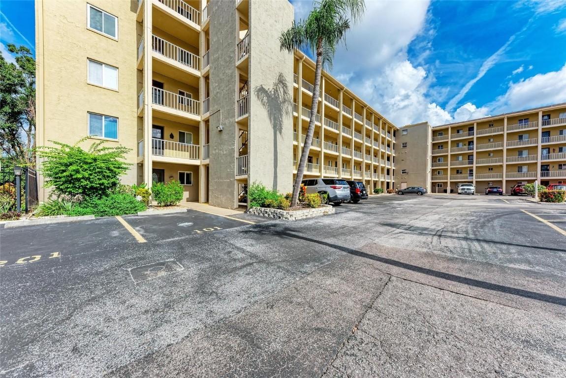 3506 Lake Bayshore Dr. #K104, Bradenton, FL 34205