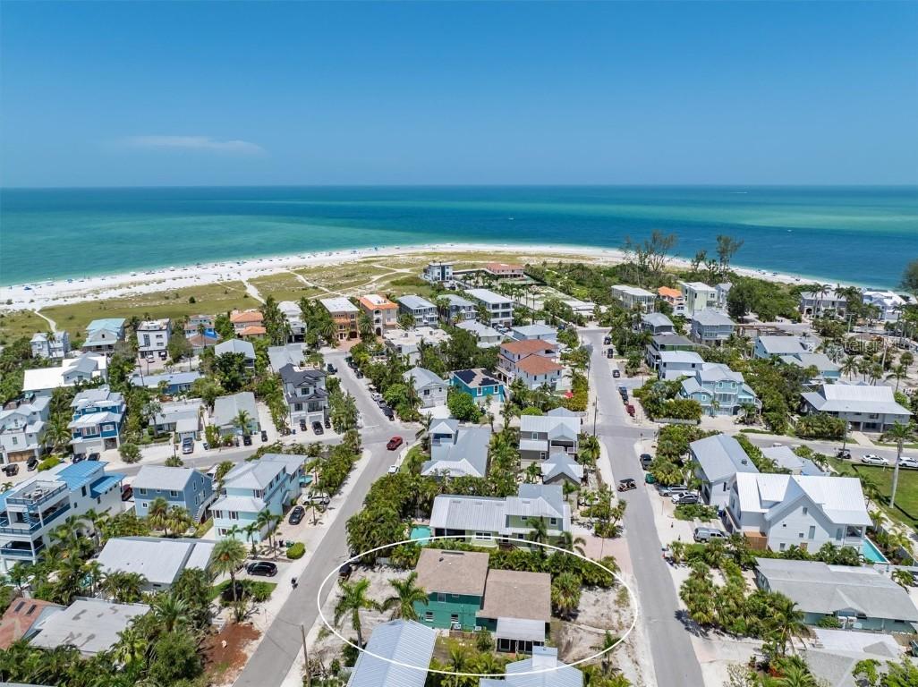 709 Gladiolus St., Anna Maria, FL 34216