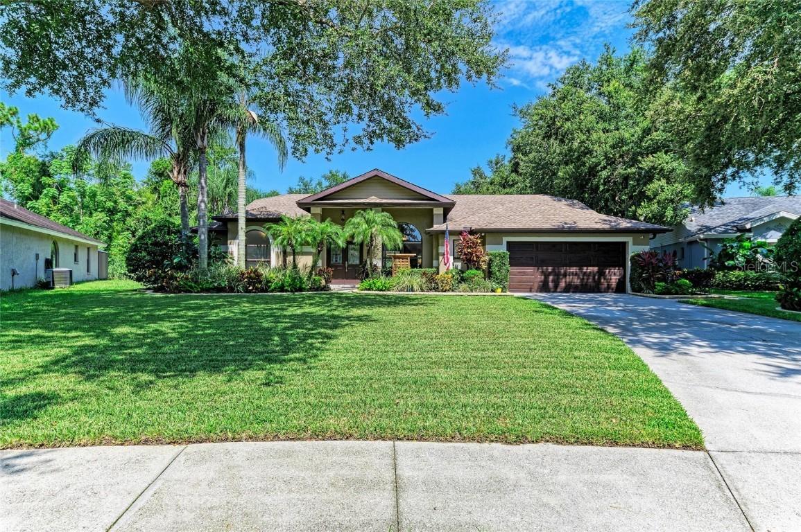 8416 Palm Lakes Ct., Sarasota, FL 34243