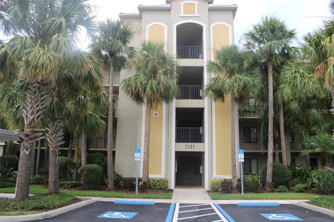 7121 River Hammock Dr. #302, Bradenton, FL 34212