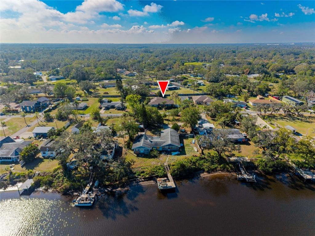 2408 51st Blvd., Bradenton, FL 34208