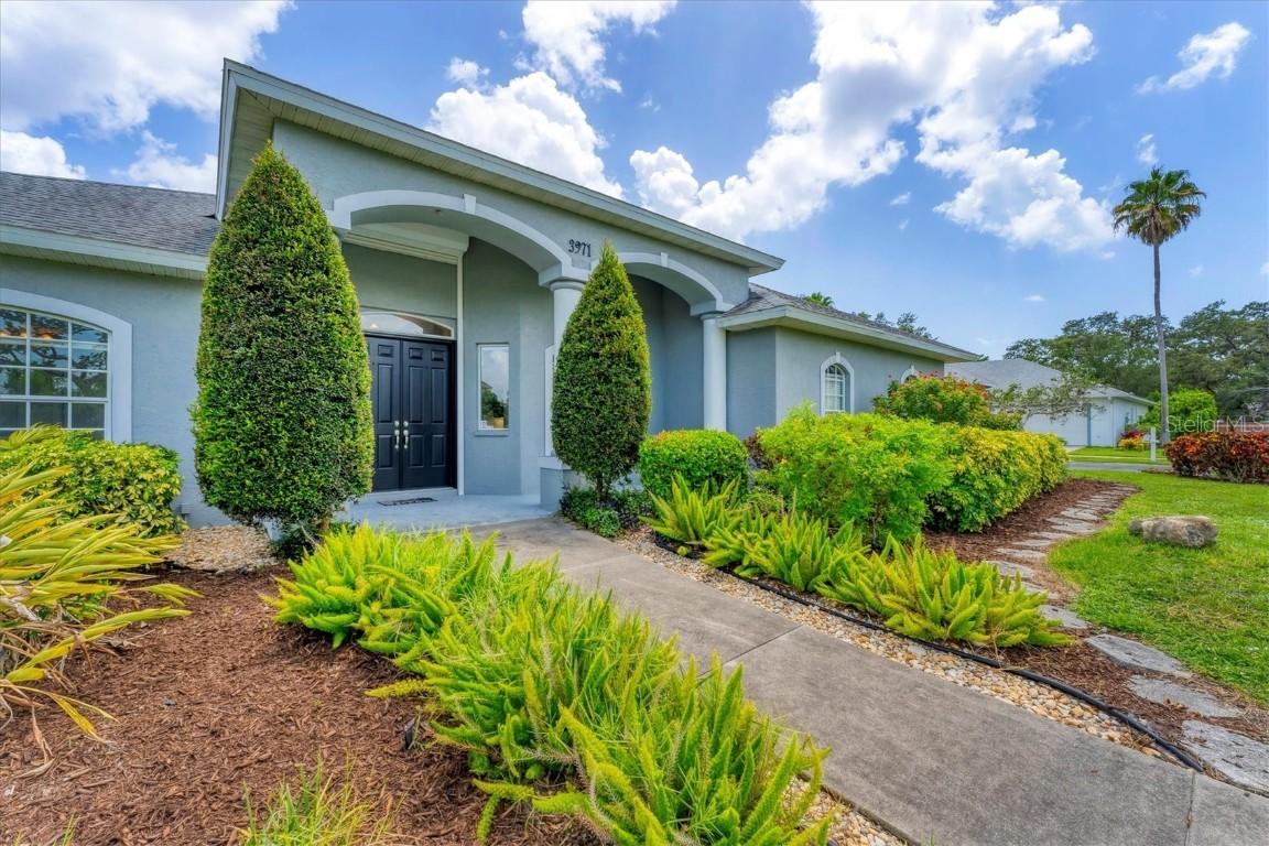 3971 Serenity Cir., Sarasota, FL 34235