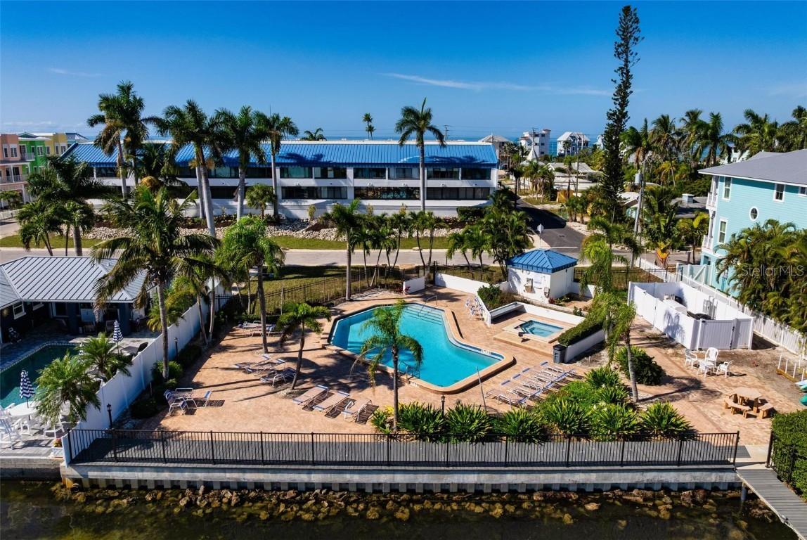 1007 Gulf Dr. #208, Bradenton Beach, FL 34217