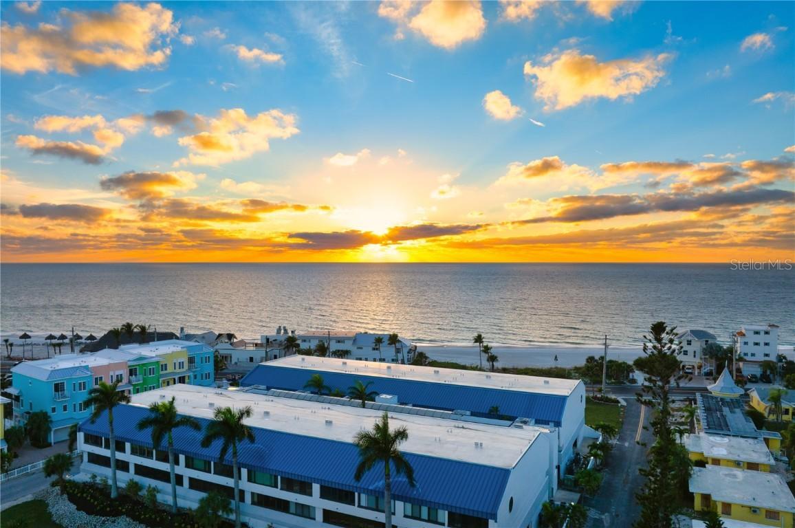 1007 Gulf Dr. #208, Bradenton Beach, FL 34217