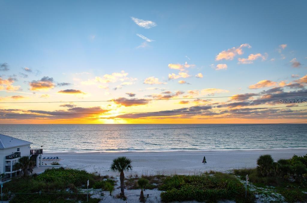 1007 Gulf Dr. #208, Bradenton Beach, FL 34217