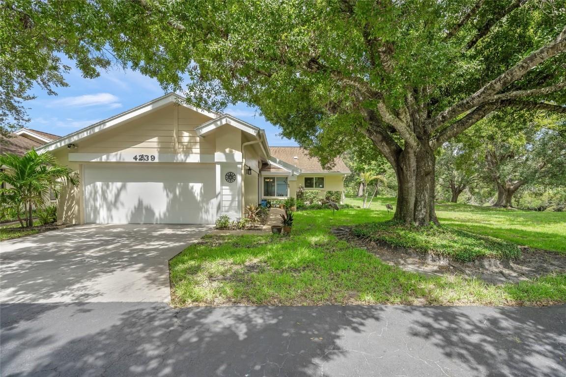 4239 Carriage Dr. #36, Sarasota, FL 34241