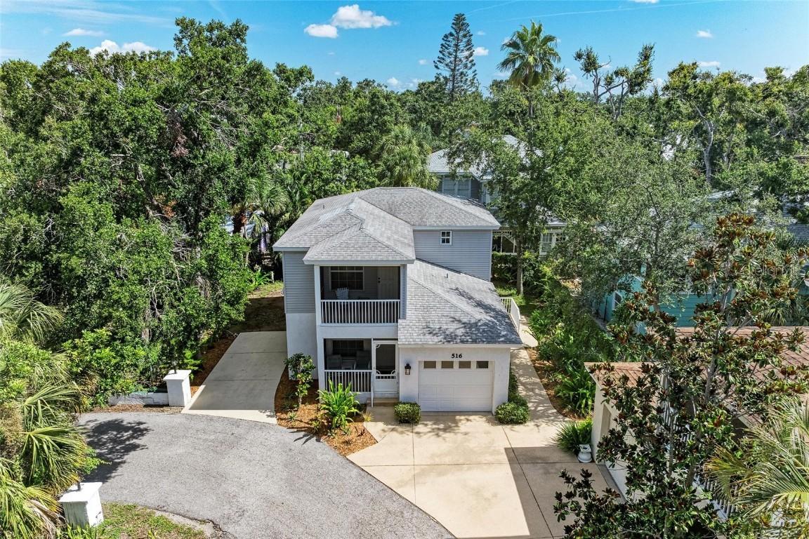 516 Howard Ct., Sarasota, FL 34236