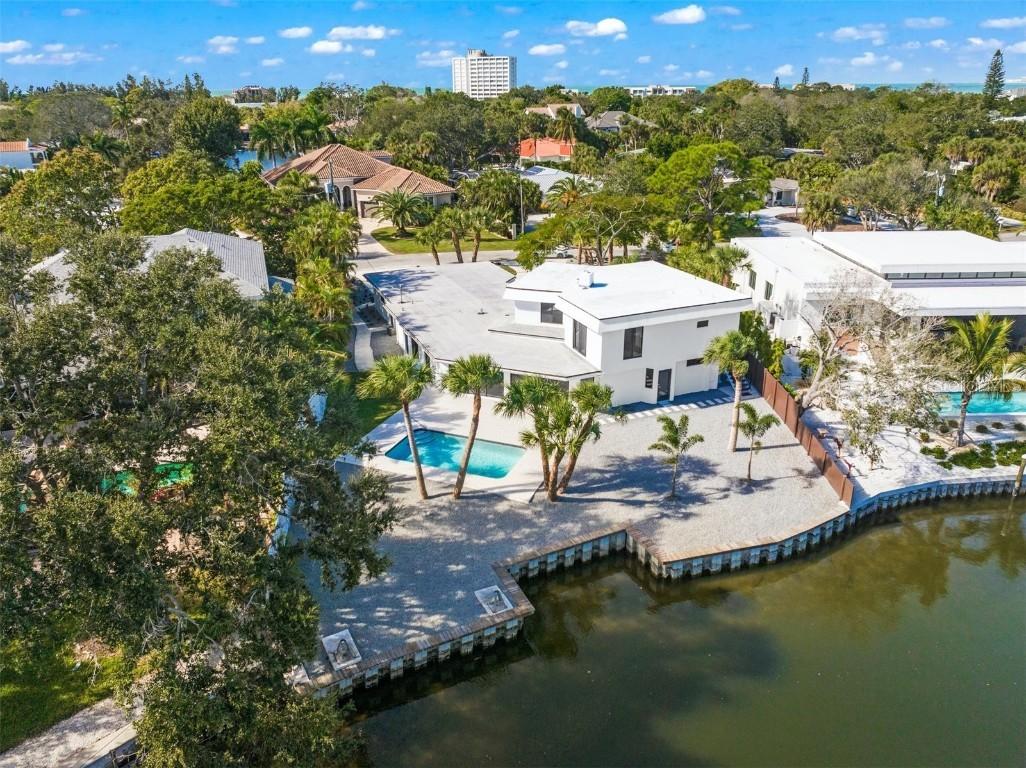 4915 Primrose Path, Sarasota, FL 34242
