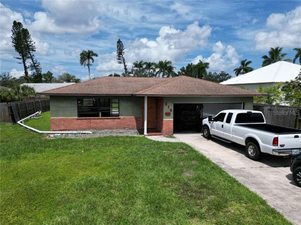 216 24th St., Bradenton, FL 34208