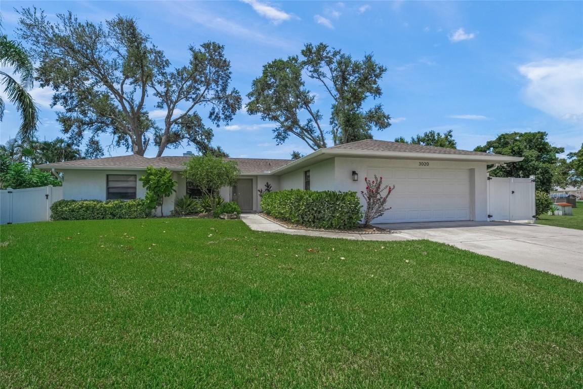 3020 Gypsy St., Sarasota, FL 34231