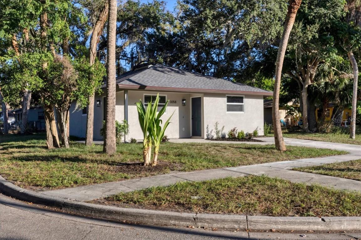 3058 Palmadelia Ave., Sarasota, FL 34234