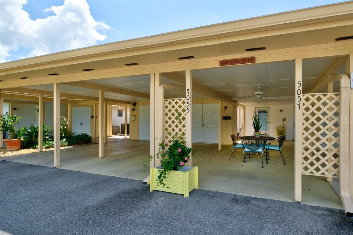 5055 Live Oak Cir., Bradenton, FL 34207