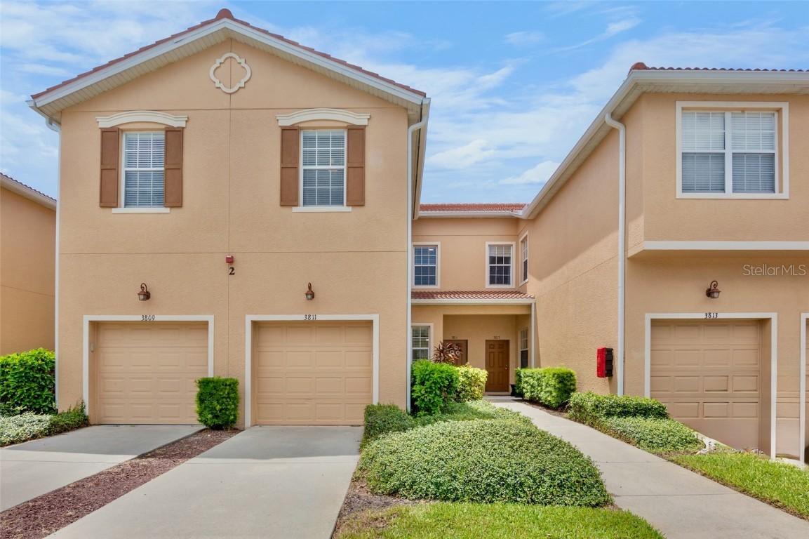 3811 Parkridge Cir. #2-104, Sarasota, FL 34243