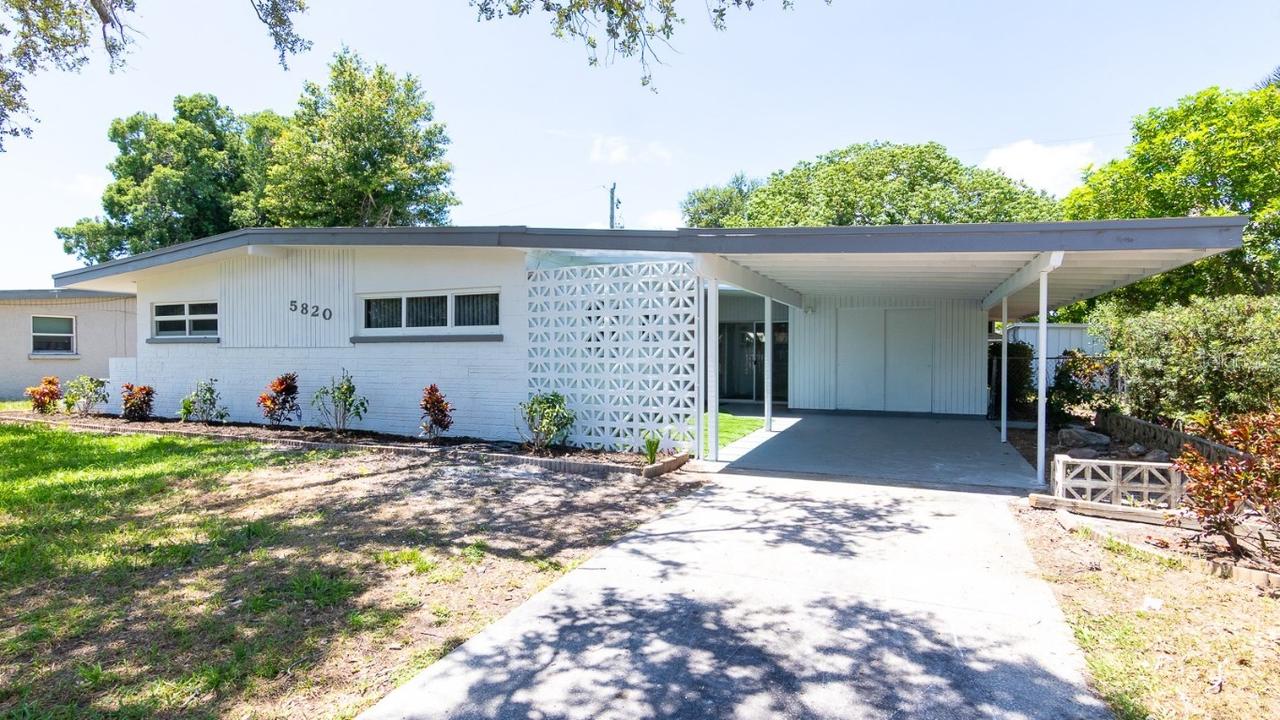 5820 24th St., Bradenton, FL 34207