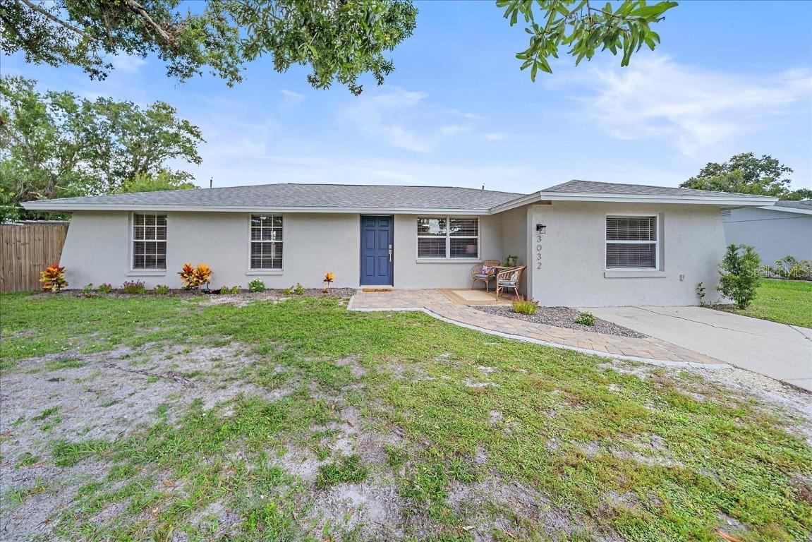 3032 Golden Rain Dr., Sarasota, FL 34232